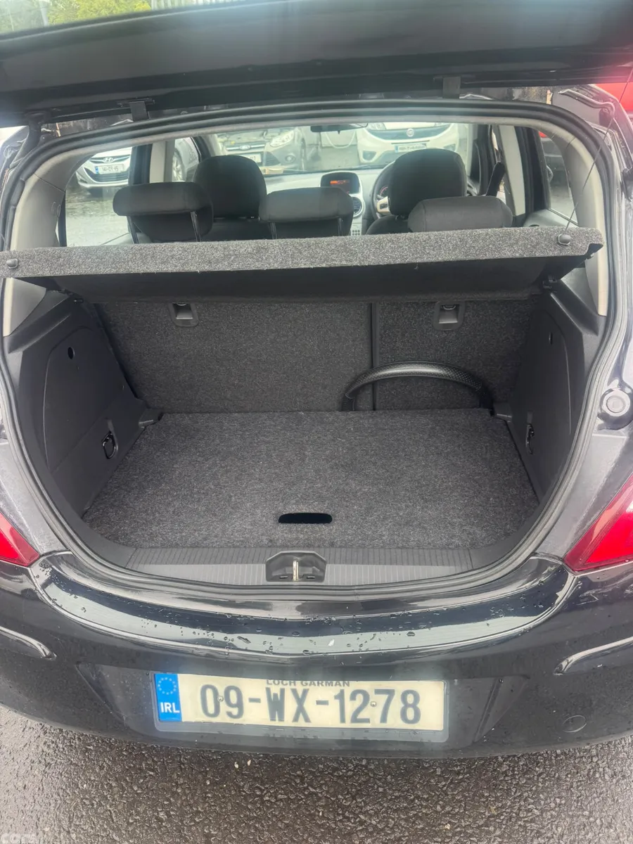 Opel Corsa Hatchback, Petrol, 2009, Black