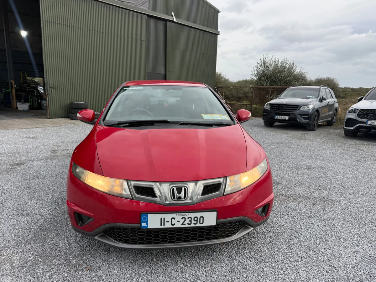 Honda Civic Hatchback, Petrol, 2011, Red
