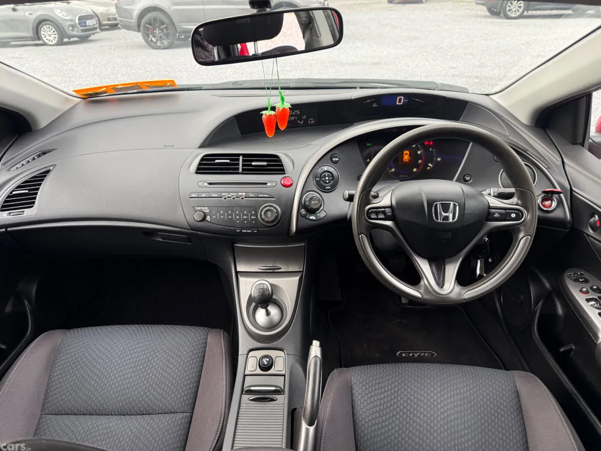 Honda Civic Hatchback, Petrol, 2011, Red