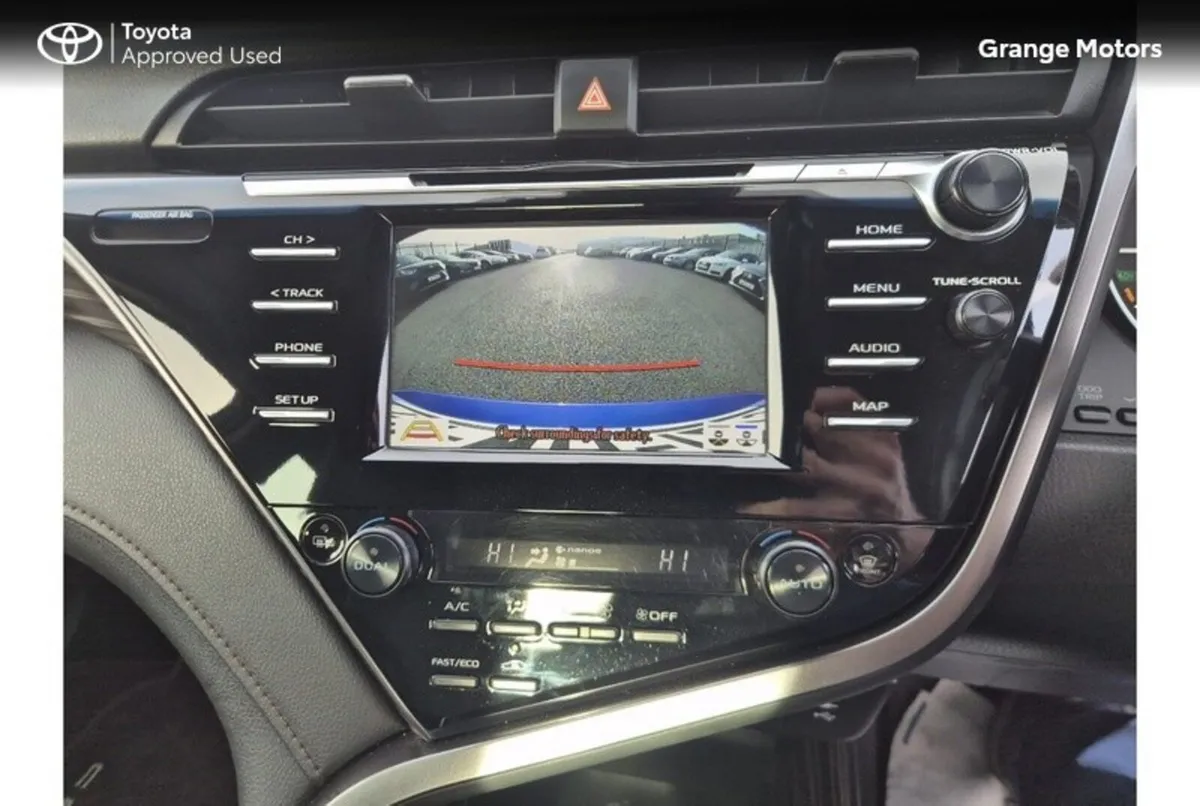 Toyota Camry Saloon, Petrol Hybrid, 2019, Blue