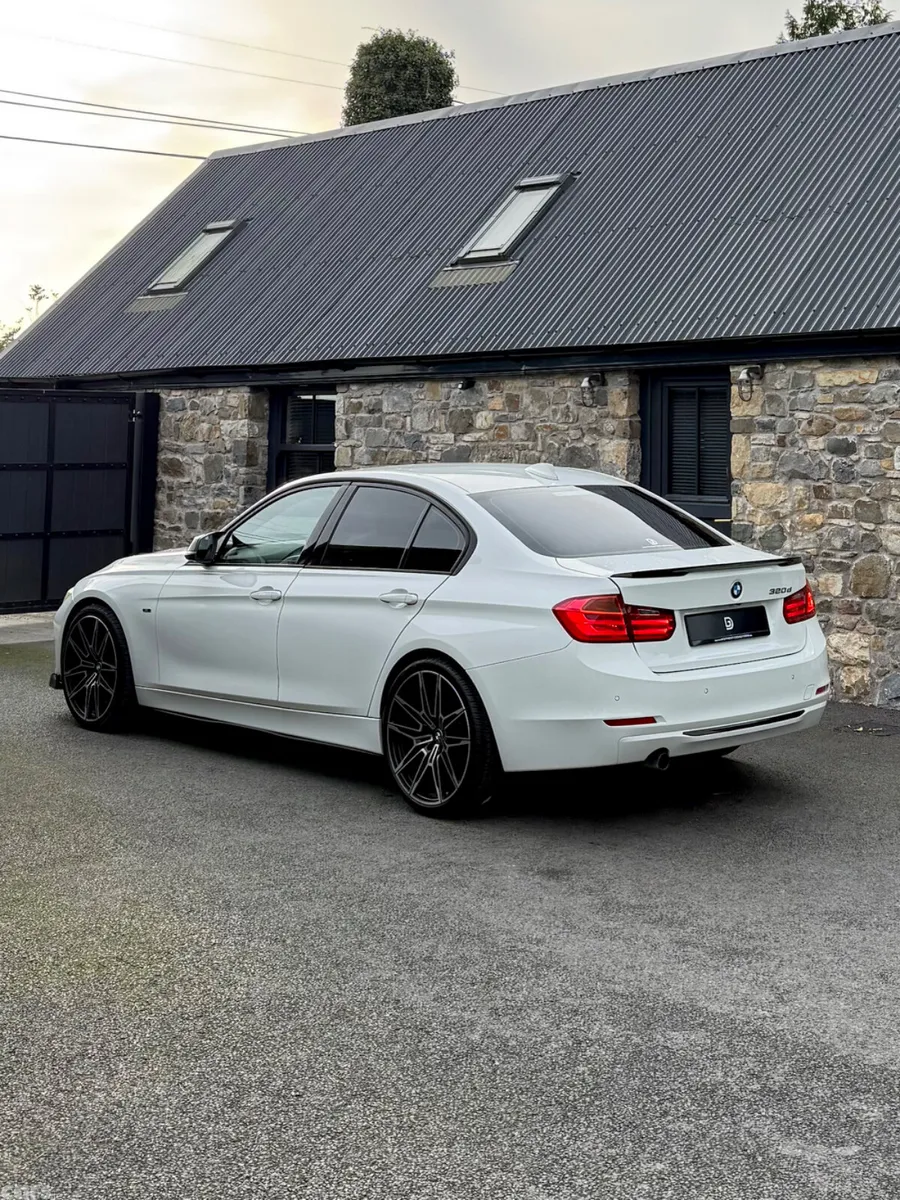 BMW 3-Series Saloon, Diesel, 2013, White