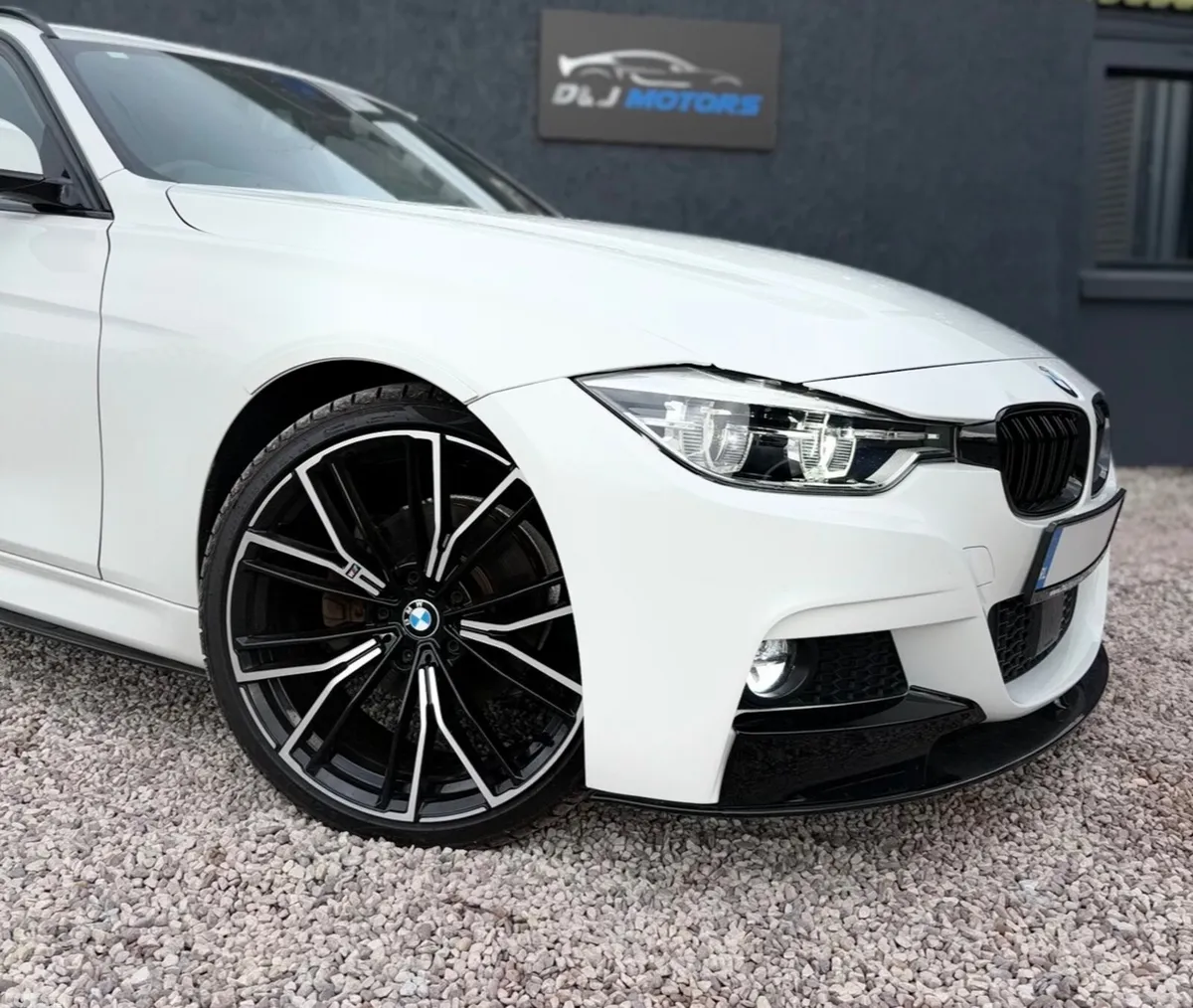 BMW 3-Series Estate, Petrol, 2017, White