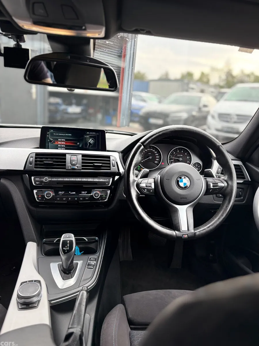 BMW 3-Series Estate, Petrol, 2017, White