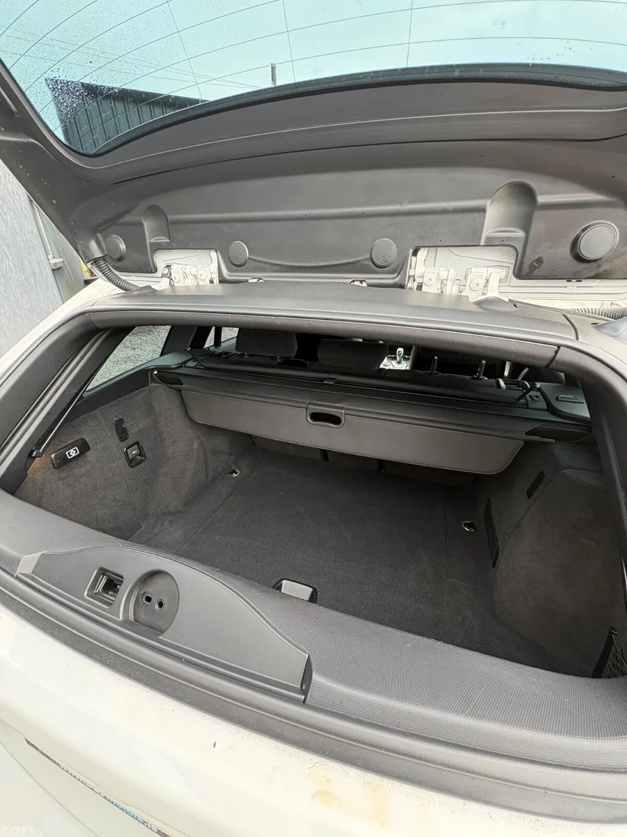 BMW 3-Series Estate, Petrol, 2017, White