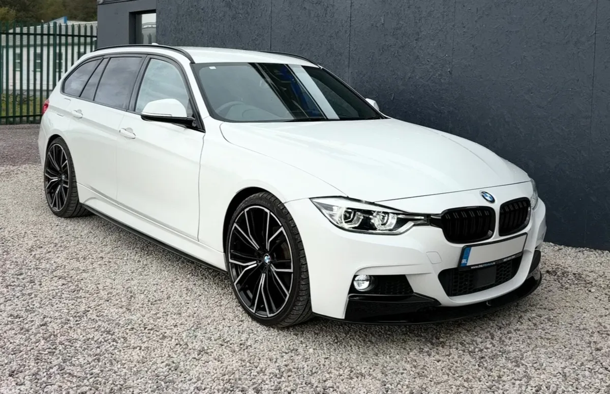 BMW 3-Series Estate, Petrol, 2017, White