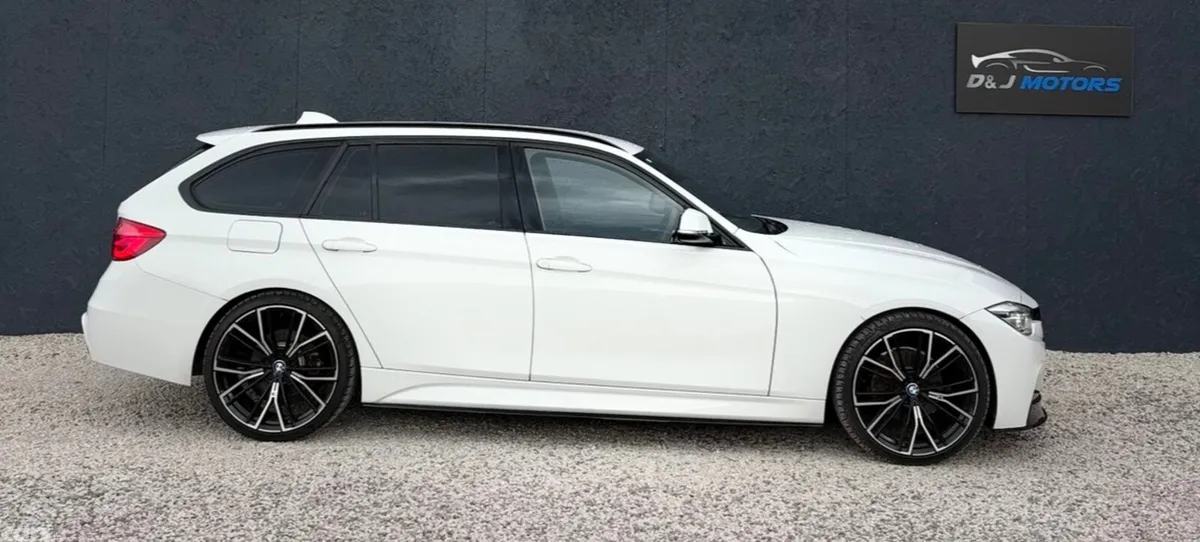 BMW 3-Series Estate, Petrol, 2017, White