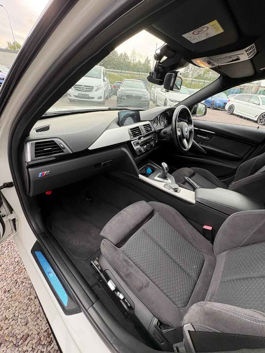 BMW 3-Series Estate, Petrol, 2017, White