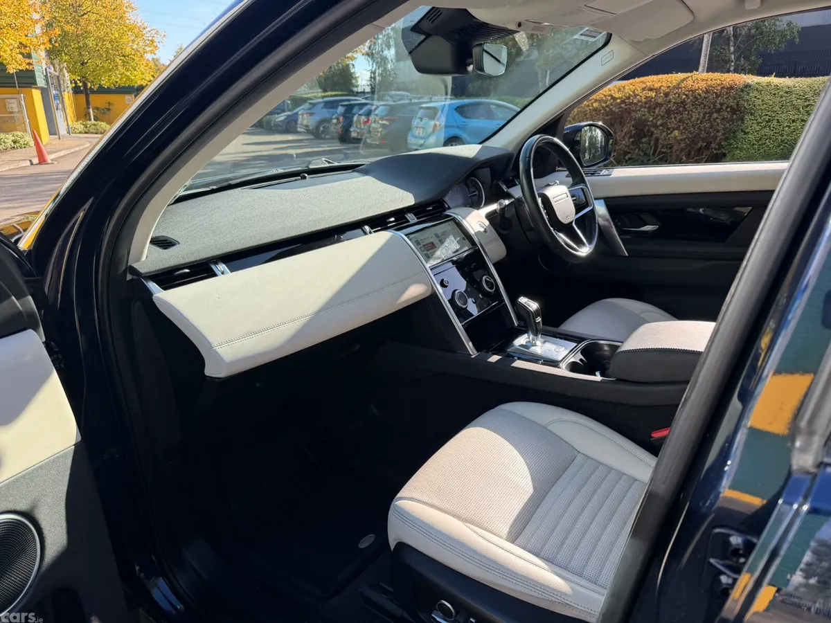 Land Rover Discovery Sport SUV, Petrol Plug-in Hybrid, 2021, Blue