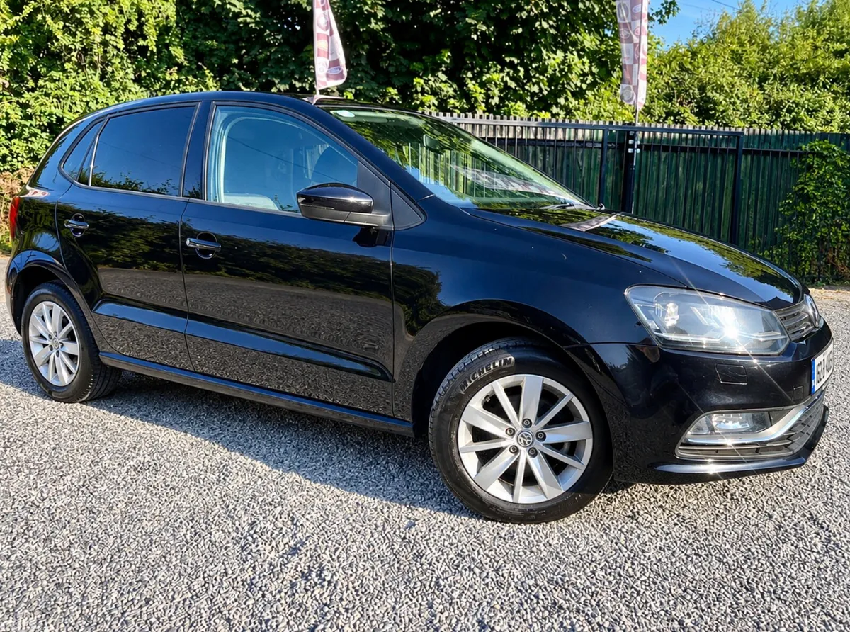 Volkswagen Polo Hatchback, Petrol, 2016, Black