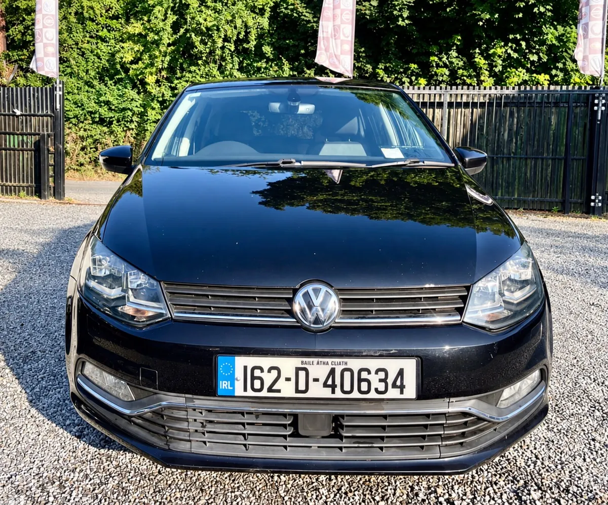 Volkswagen Polo Hatchback, Petrol, 2016, Black