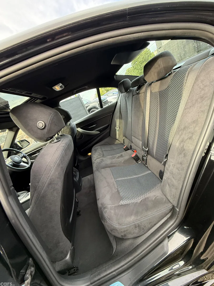 BMW 3-Series Saloon, Diesel, 2015, Black