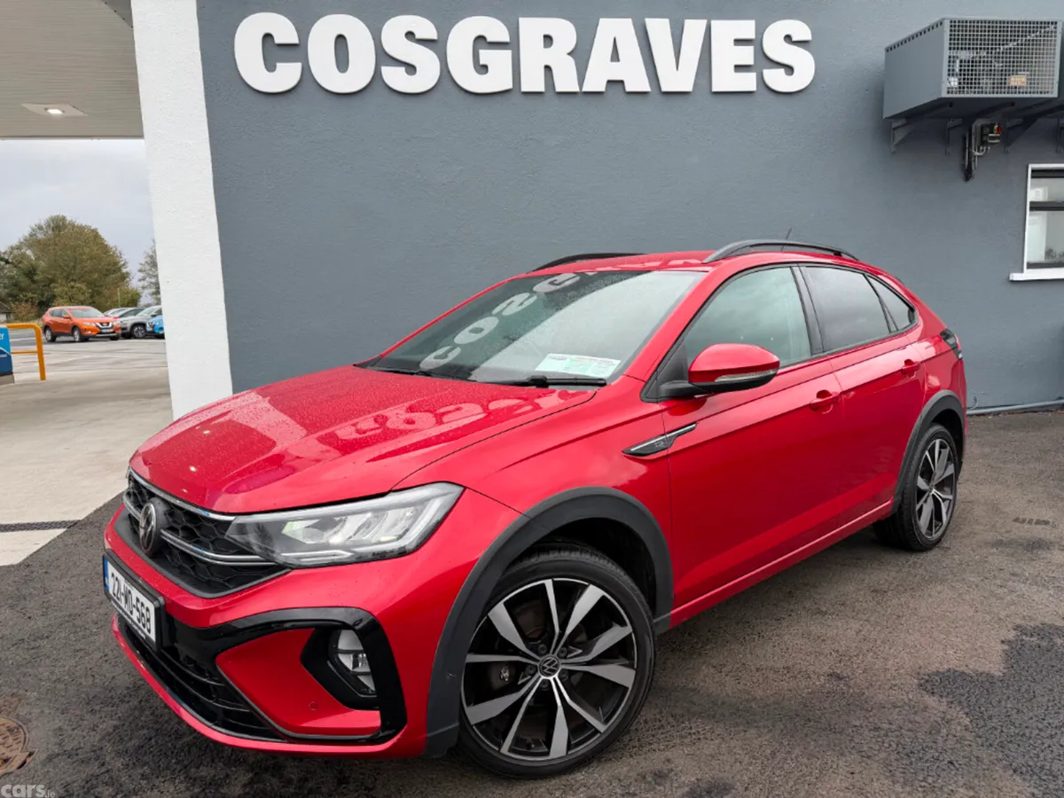 Volkswagen Taigo MPV, Petrol, 2022, Red