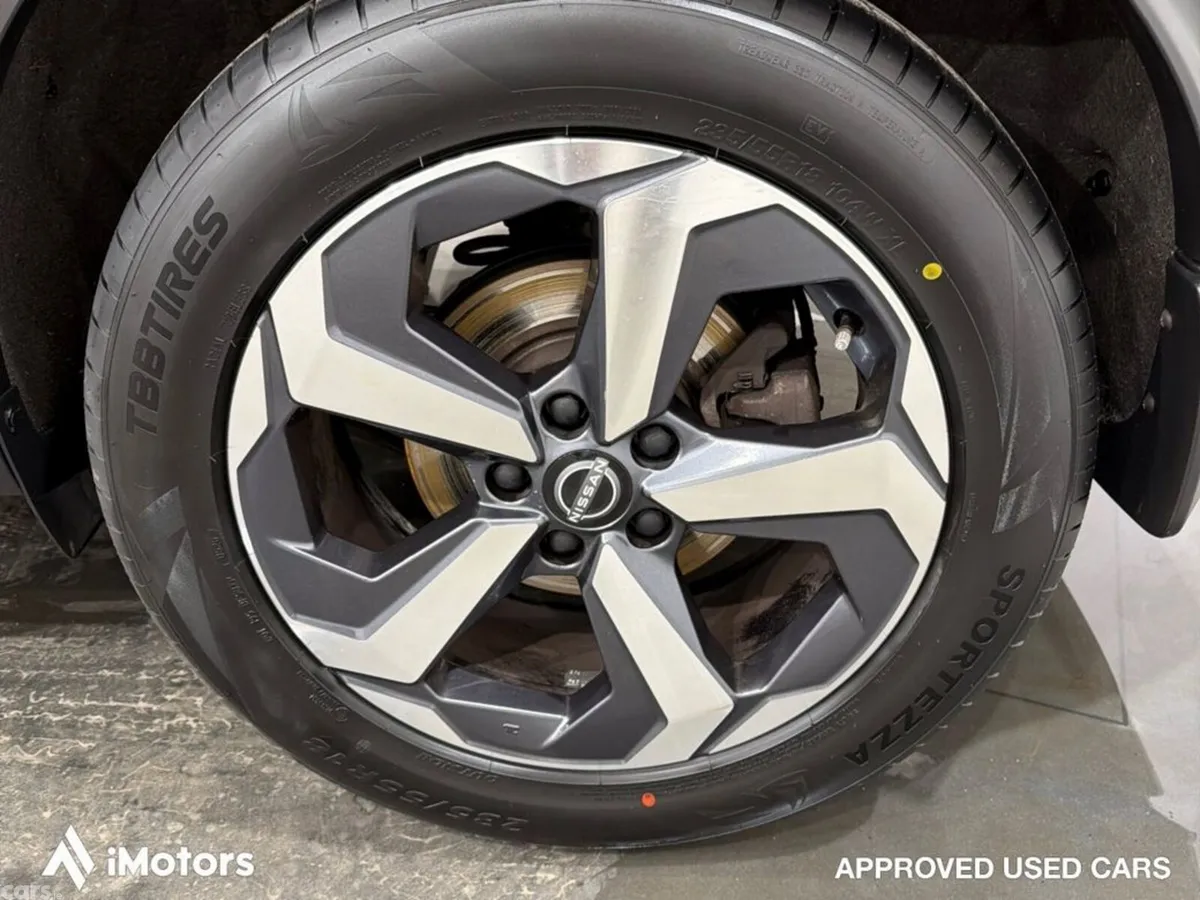 Nissan Qashqai SUV, Petrol, 2024, Red