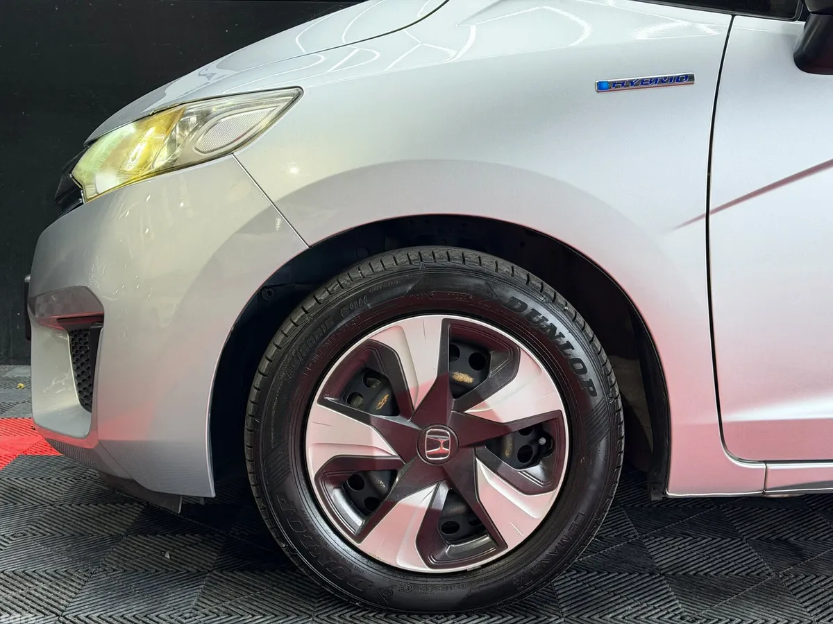 Honda Fit Hatchback, Petrol Hybrid, 2016, Silver