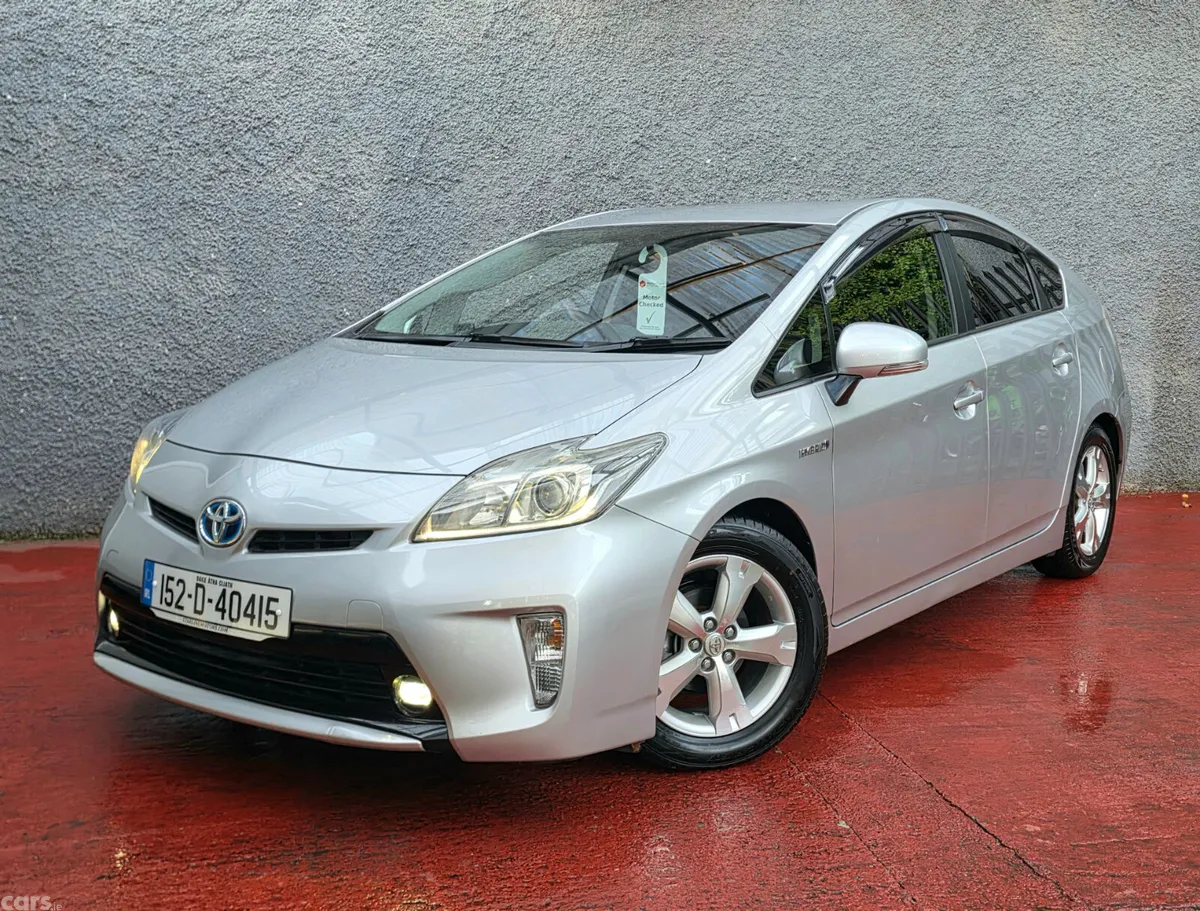 Toyota Prius Hatchback, Petrol Hybrid, 2015, Silver