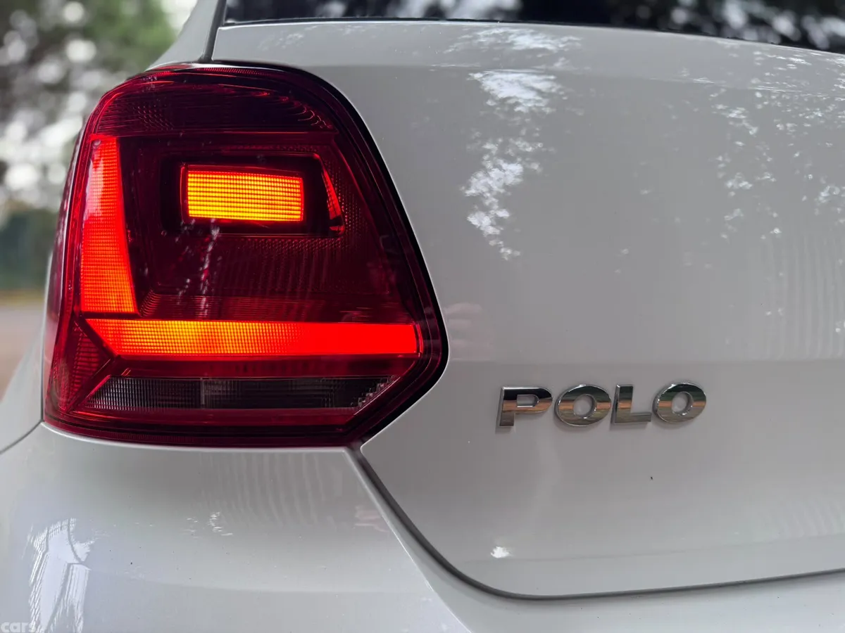 Volkswagen Polo Hatchback, Petrol, 2015, White