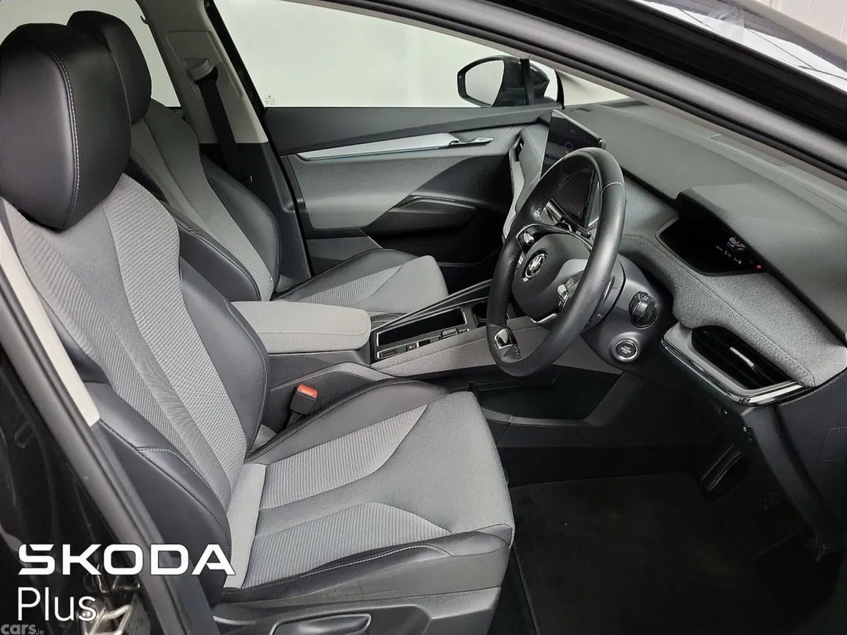 Skoda Enyaq Hatchback, Electric, 2023, Black