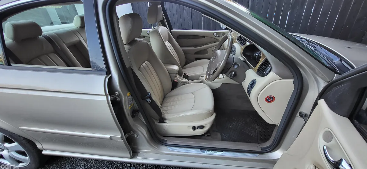 Jaguar X-Type Saloon, Petrol, 2004, Beige