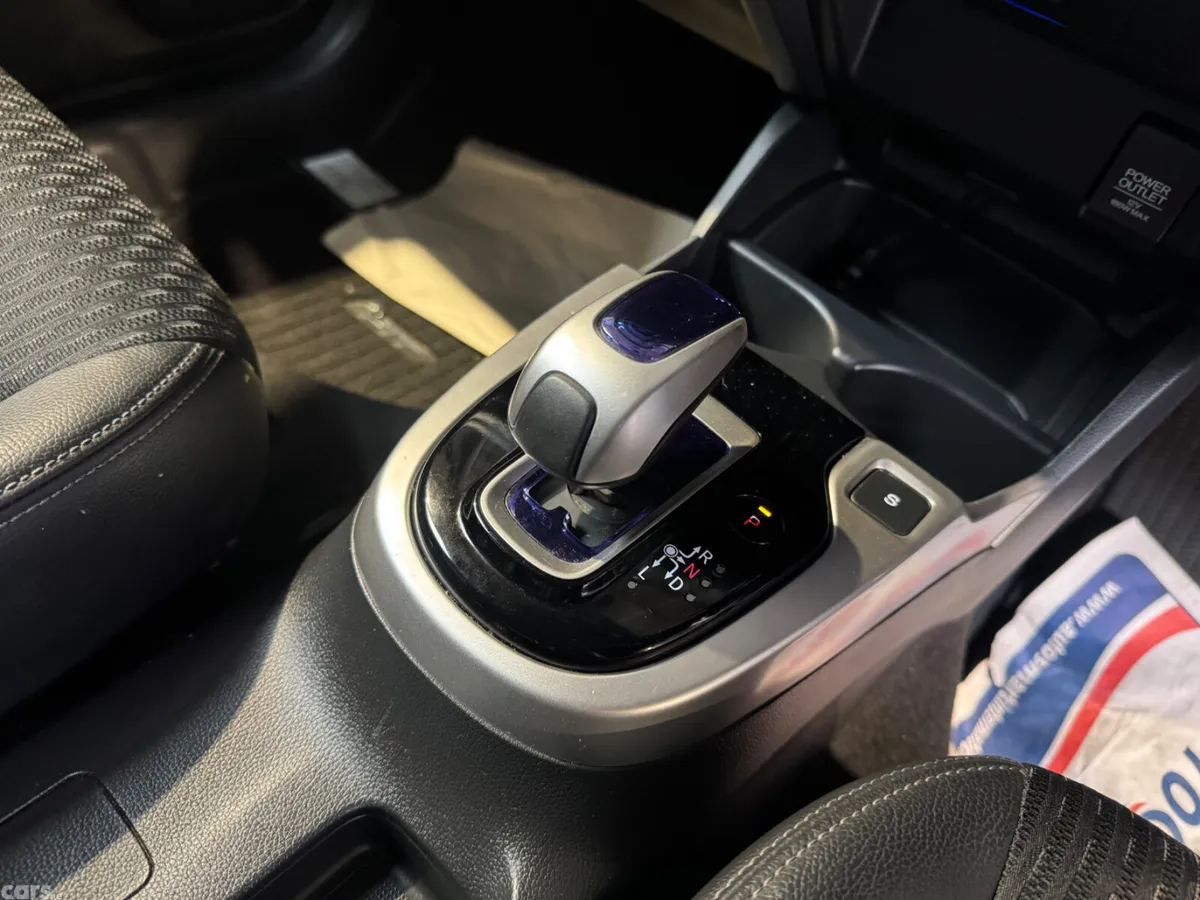 Honda Fit Hatchback, Petrol Hybrid, 2016, Silver