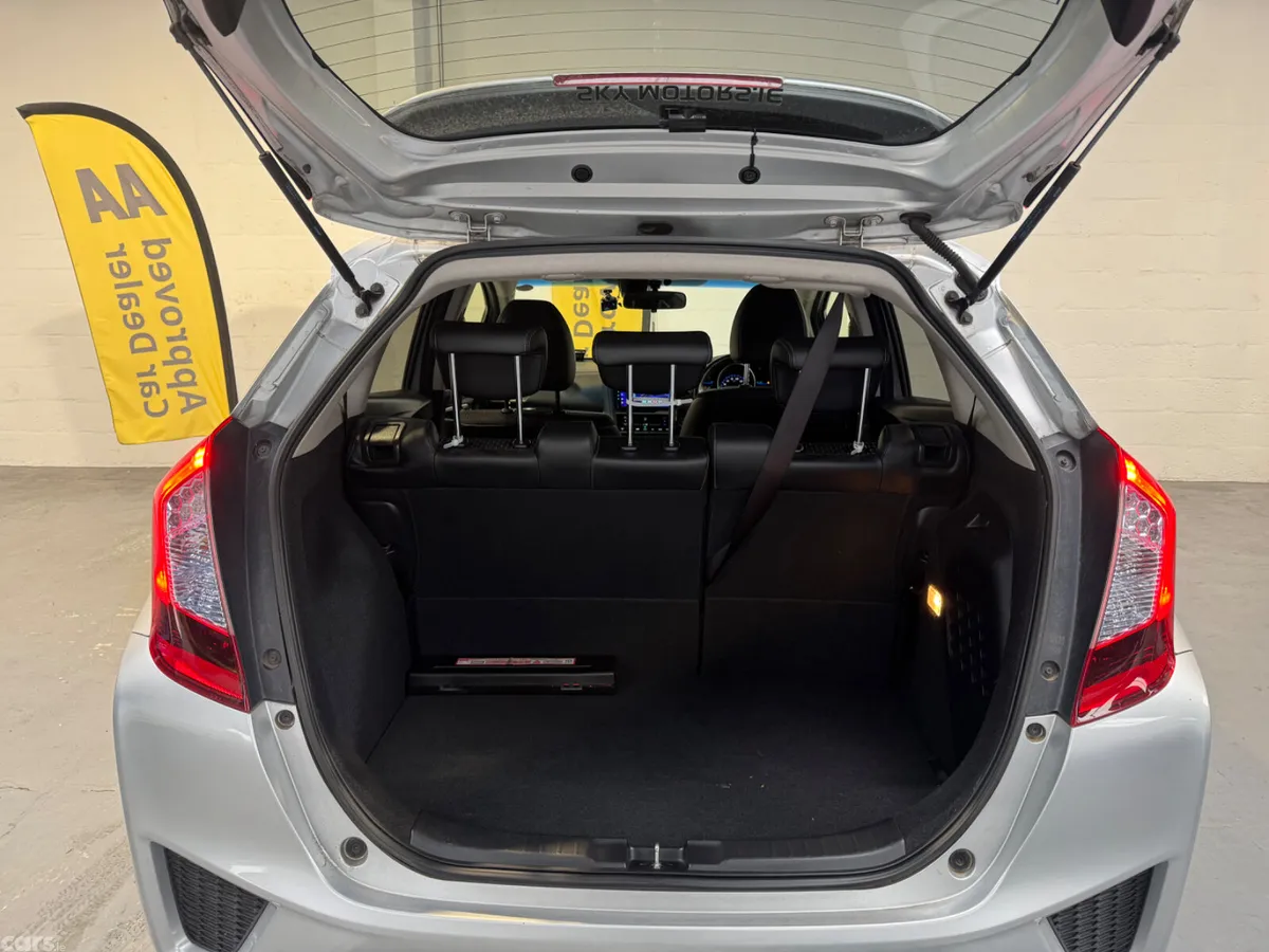 Honda Fit Hatchback, Petrol Hybrid, 2016, Silver