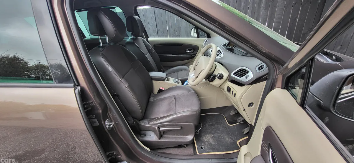Renault Grand Scenic MPV, Diesel, 2010, Beige