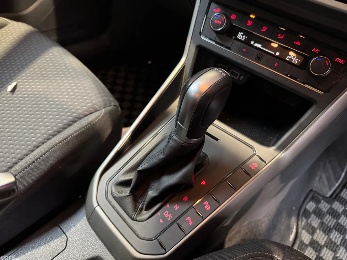 Volkswagen Polo Hatchback, Petrol, 2018, Red