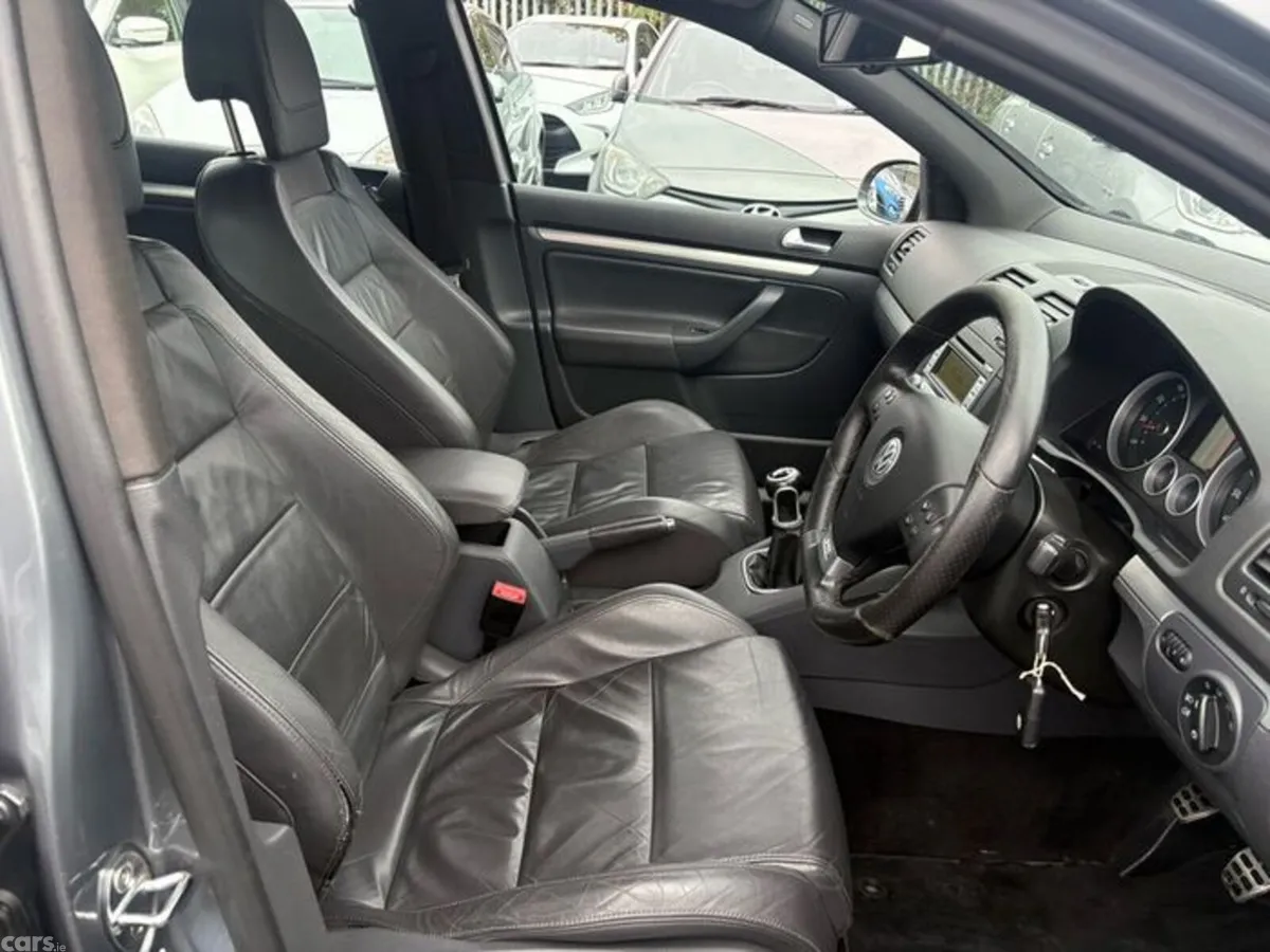 Volkswagen Golf Hatchback, Petrol, 2007, Grey
