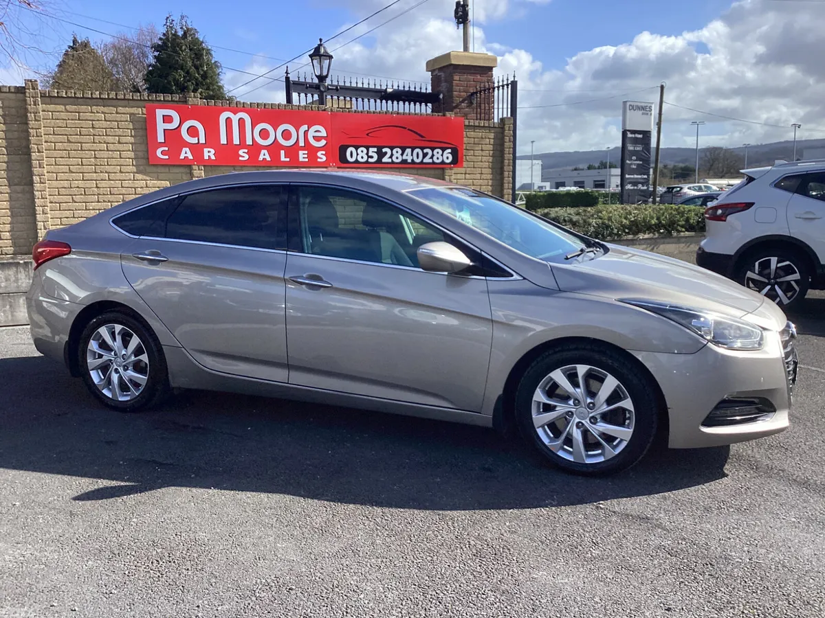 Hyundai i40 Saloon, Diesel, 2016, Beige