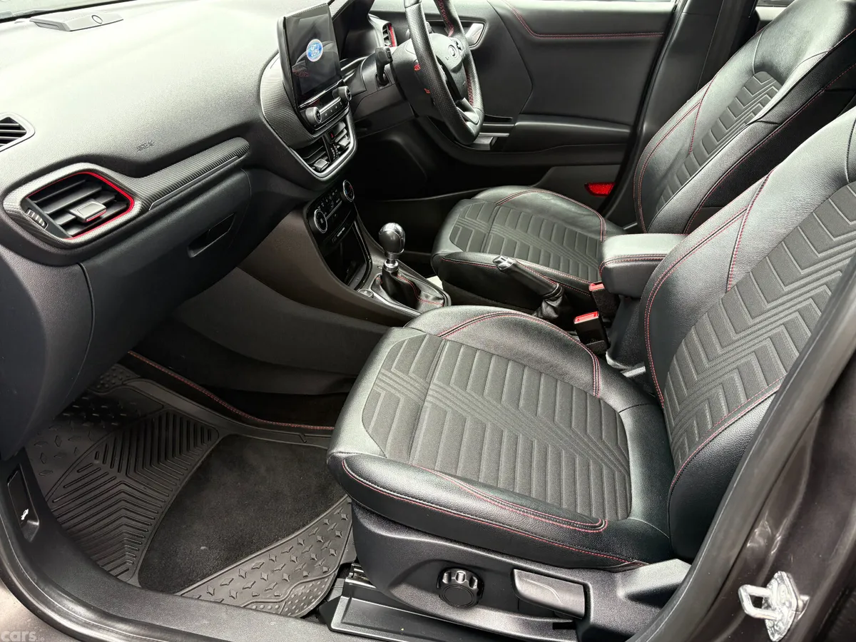 Ford Puma MPV, Petrol Hybrid, 2021, Grey