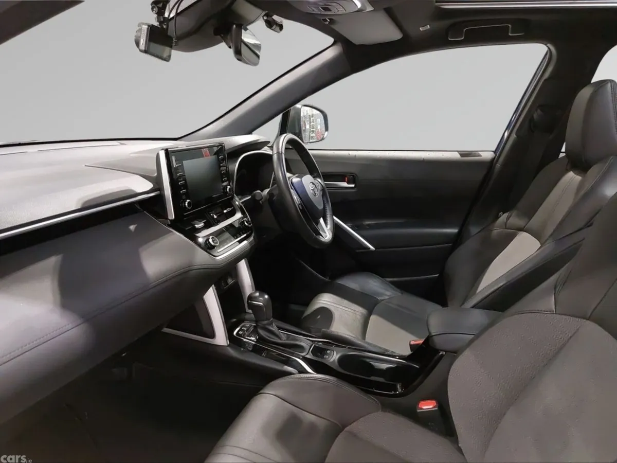 Toyota Corolla Cross SUV, Petrol Hybrid, 2022, Blue