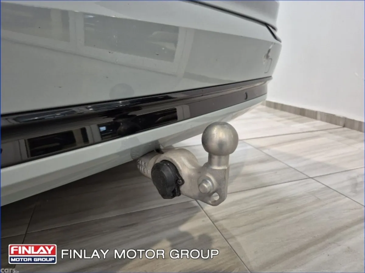 Volvo XC90 SUV, Petrol Plug-in Hybrid, 2024, Grey