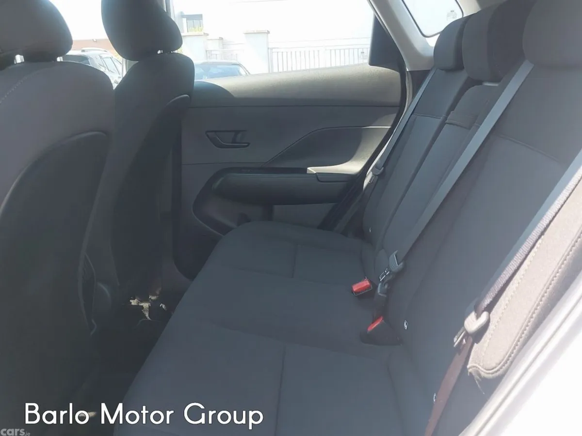 Hyundai KONA MPV, Petrol Hybrid, 2026, White