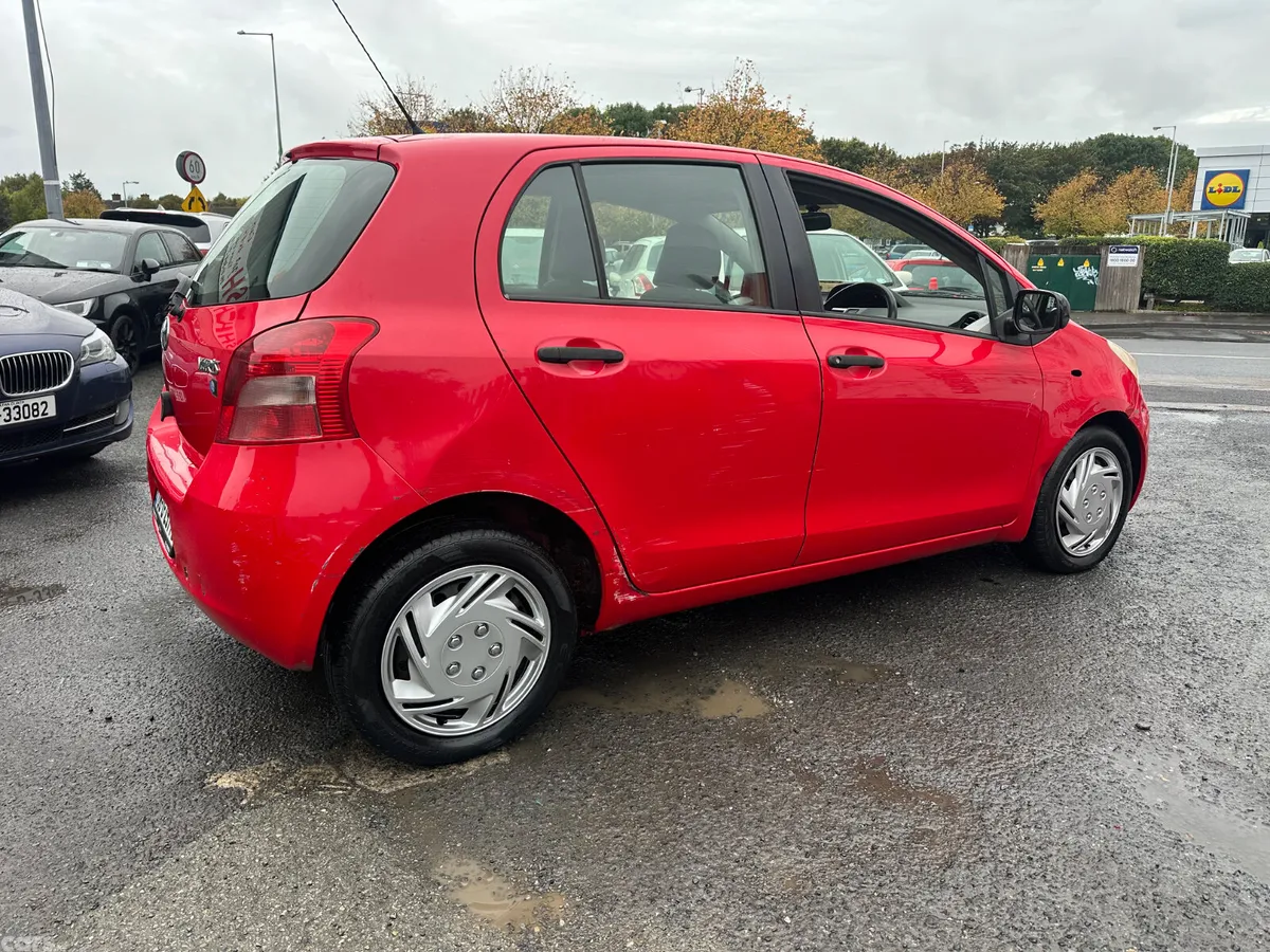 Toyota Yaris Hatchback, Petrol, 2006, Red