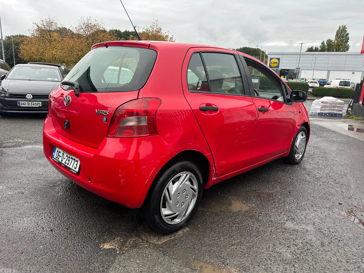 Toyota Yaris Hatchback, Petrol, 2006, Red