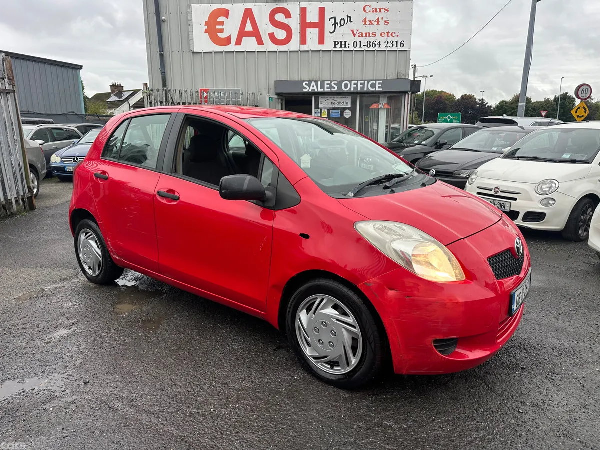 Toyota Yaris Hatchback, Petrol, 2006, Red