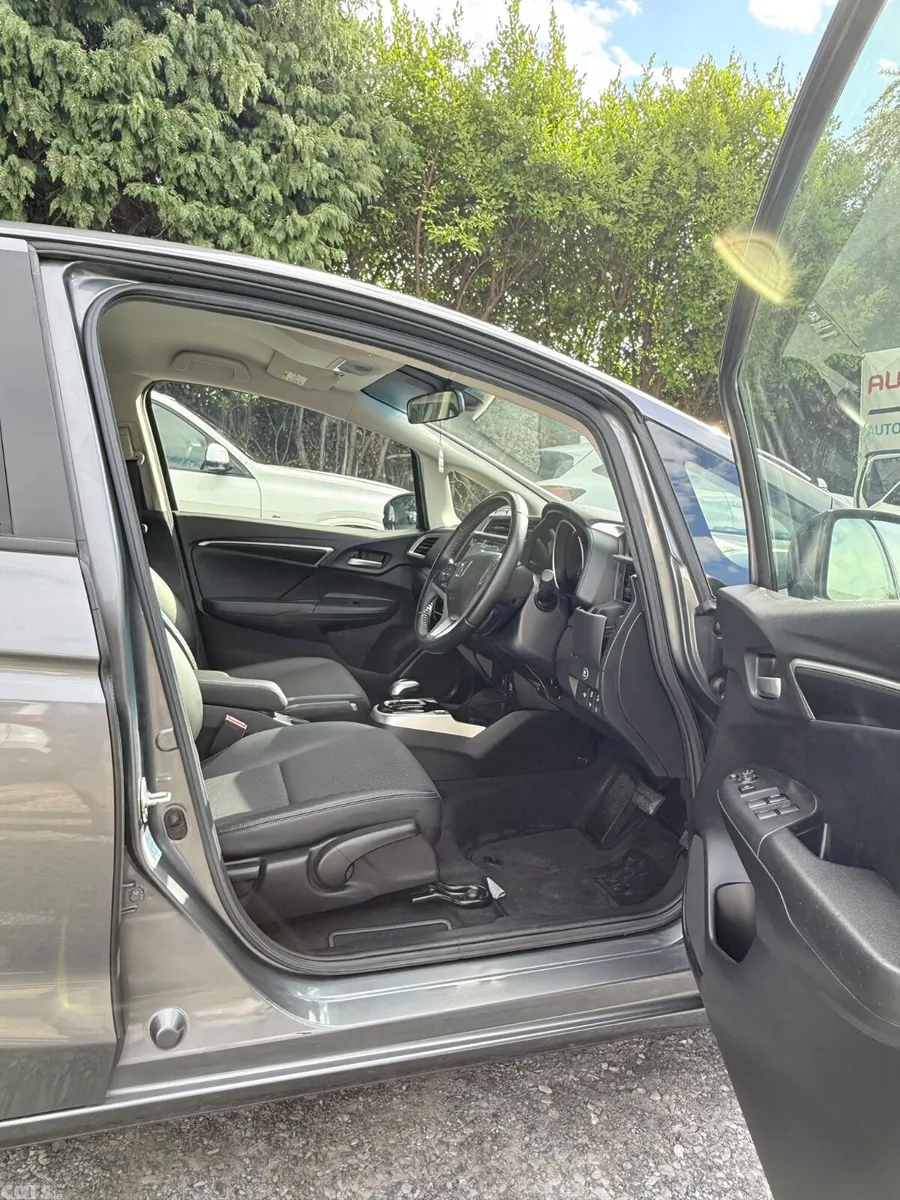Honda Fit Hatchback, Petrol Hybrid, 2019, Grey
