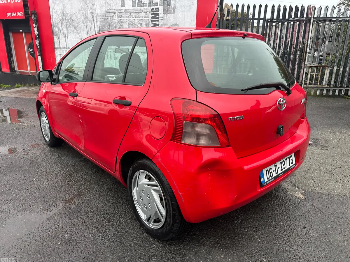 Toyota Yaris Hatchback, Petrol, 2006, Red
