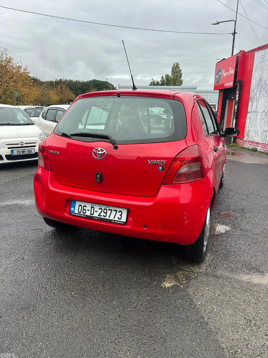 Toyota Yaris Hatchback, Petrol, 2006, Red