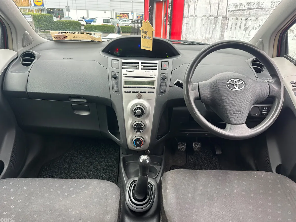 Toyota Yaris Hatchback, Petrol, 2006, Red