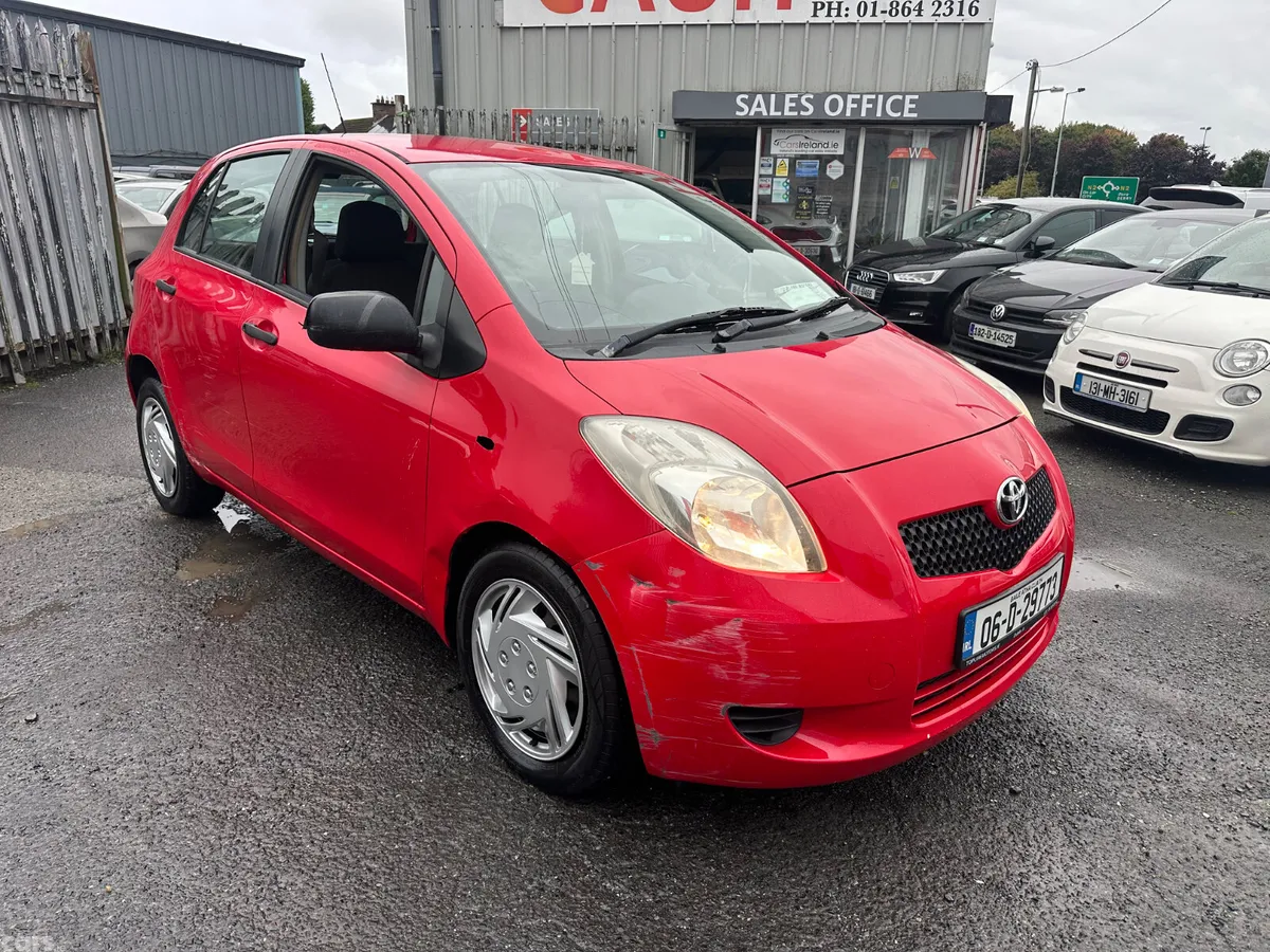 Toyota Yaris Hatchback, Petrol, 2006, Red