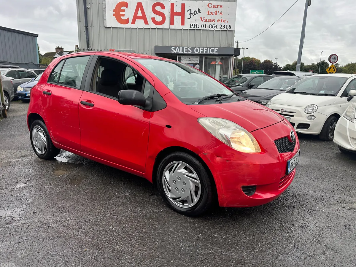 Toyota Yaris Hatchback, Petrol, 2006, Red
