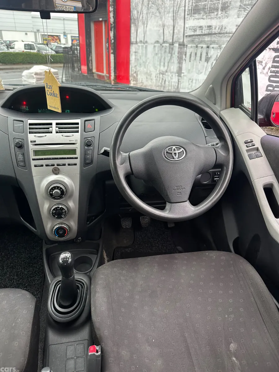 Toyota Yaris Hatchback, Petrol, 2006, Red