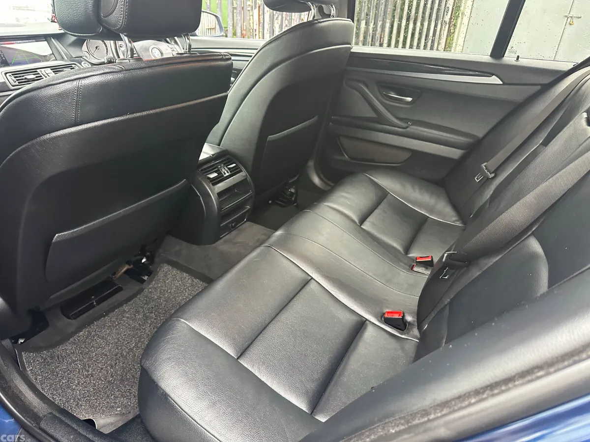 BMW 5-Series Saloon, Diesel, 2013, Blue