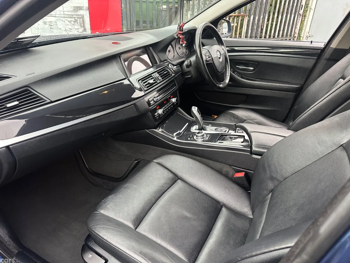 BMW 5-Series Saloon, Diesel, 2013, Blue