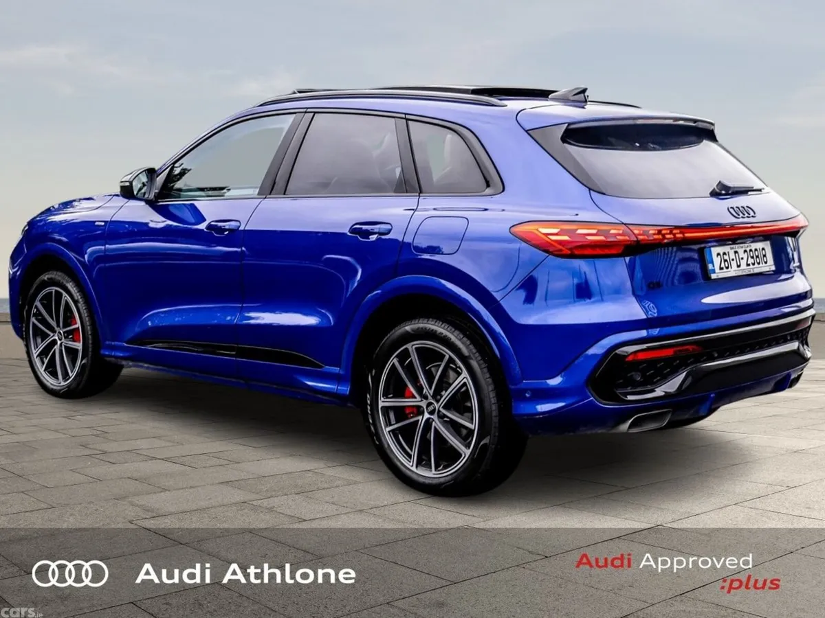 Audi Q5 SUV, Petrol Plug-in Hybrid, 2026, Blue
