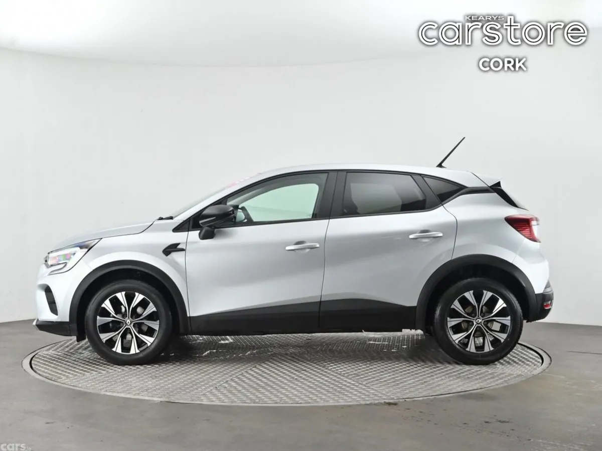 Renault Captur Hatchback, Petrol, 2024, Grey