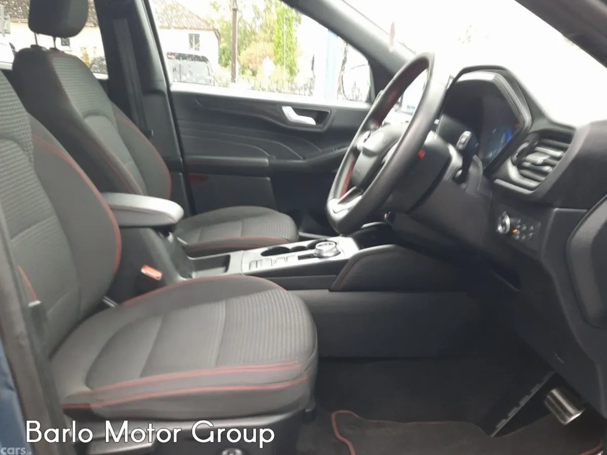 Ford Kuga SUV, Petrol Plug-in Hybrid, 2024, Blue