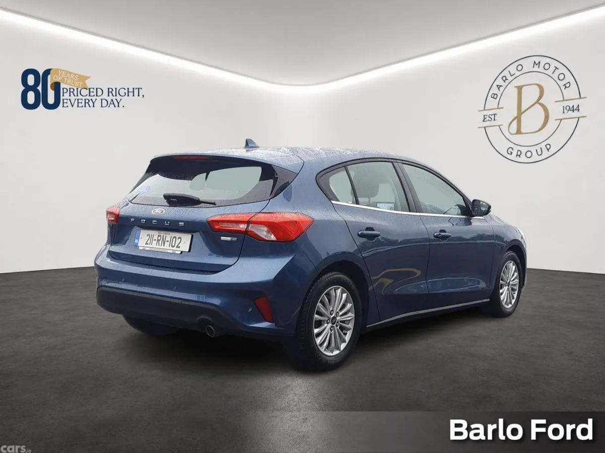 Ford Focus Hatchback, Petrol Hybrid, 2021, Blue