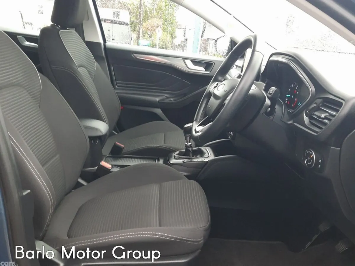 Ford Focus Hatchback, Petrol Hybrid, 2021, Blue