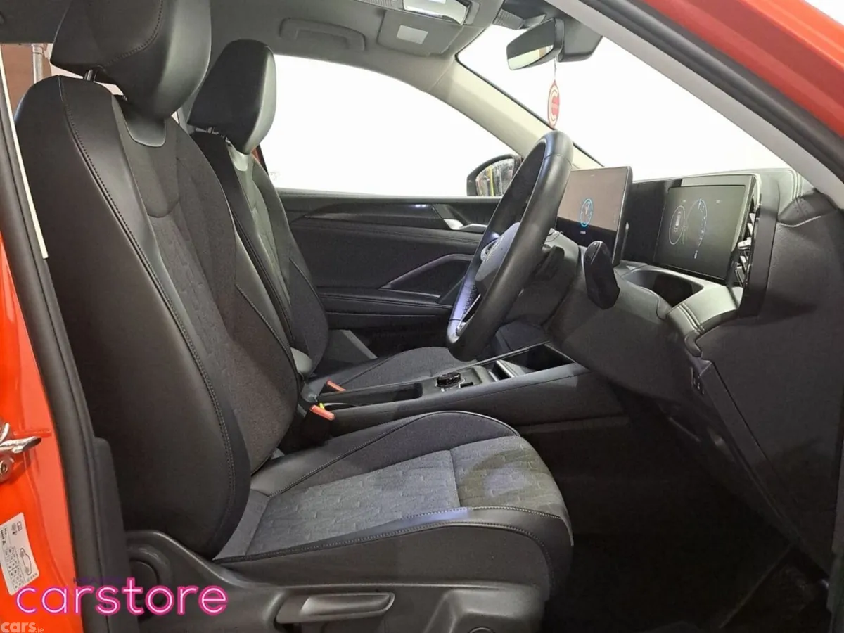 Volkswagen Tiguan SUV, Petrol Hybrid, 2025, Red